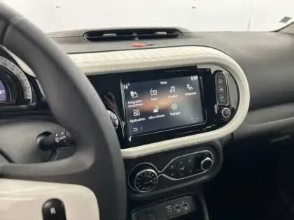 Photo 13 Renault Twingo  III E-Tech