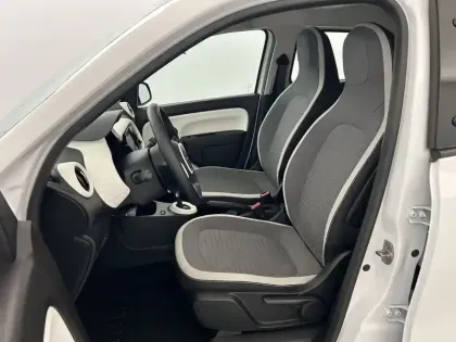 Photo 15 Renault Twingo  III E-Tech