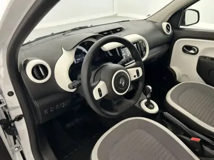Photo 9 Renault Twingo  III E-Tech