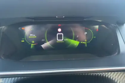 Photo 18 Peugeot 2008  PureTech 130 S&S EAT8