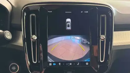 Photo 17 Volvo Xc40  B4 197 ch DCT7