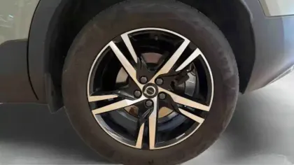 Photo 10 Volvo Xc40  B4 197 ch DCT7