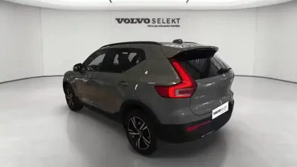 Photo 2 Volvo Xc40  B4 197 ch DCT7