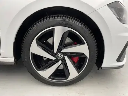 Photo 17 Volkswagen Polo  2.0 TSI 200 S&S DSG6