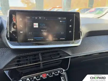 Photo 14 Peugeot 208  PureTech 75 S&S BVM5