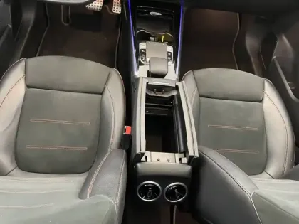 Photo 29 Mercedes Classe B  220 d 8G-DCT