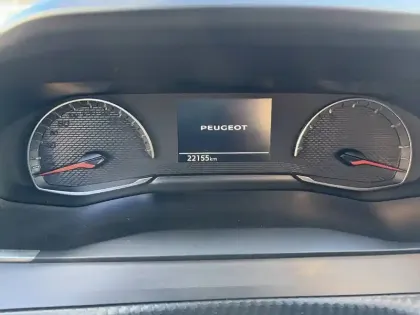 Photo 49 Peugeot 208  PureTech 75 S&S BVM5