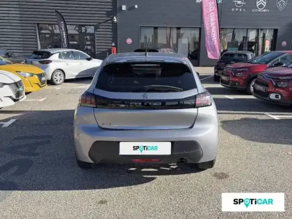 Photo 29 Peugeot 208  PureTech 75 S&S BVM5