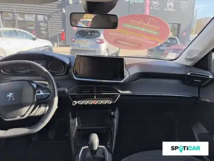 Photo 11 Peugeot 208  PureTech 75 S&S BVM5