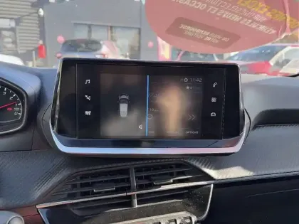 Photo 47 Peugeot 208  PureTech 75 S&S BVM5