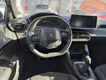 Photo 34 Peugeot 208  PureTech 75 S&S BVM5