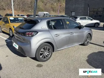 Photo 26 Peugeot 208  PureTech 75 S&S BVM5