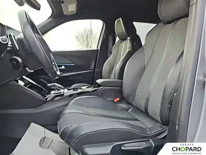 Photo 42 Peugeot 2008  PureTech 130 S&S EAT8