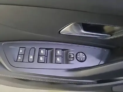 Photo 28 Peugeot 308  BlueHDi 130ch S&S BVM6