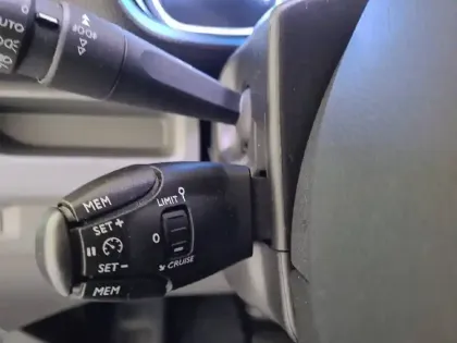 Photo 25 Peugeot Expert  CA LONG ELECTRIQUE 75KWH 136CH