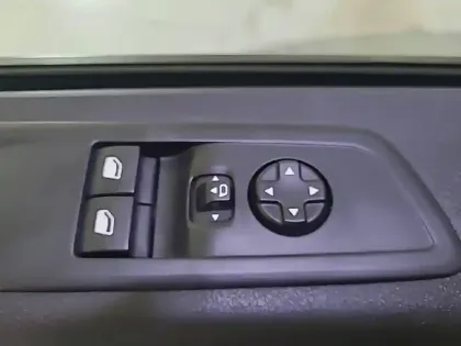 Photo 28 Peugeot Expert  CA LONG ELECTRIQUE 75KWH 136CH