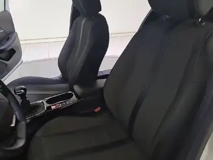 Photo 10 Peugeot 208  PureTech 100 S&S BVM6