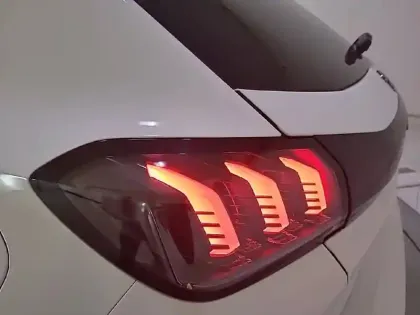 Photo 18 Peugeot 208  PureTech 100 S&S BVM6