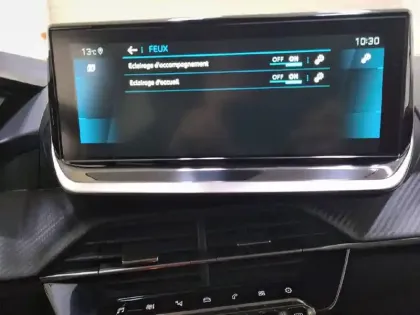 Photo 22 Peugeot 208  PureTech 100 S&S BVM6