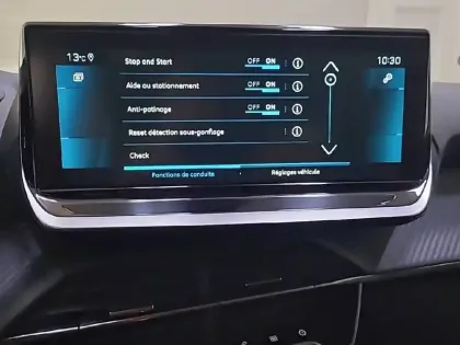 Photo 20 Peugeot 208  PureTech 100 S&S BVM6