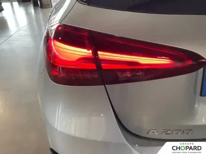 Photo 56 Mercedes Classe A  200 7G-DCT