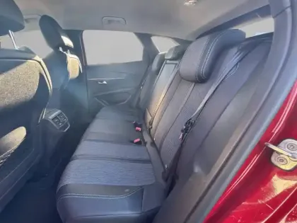 Photo 11 Peugeot 3008  Puretech 130ch S&S EAT8