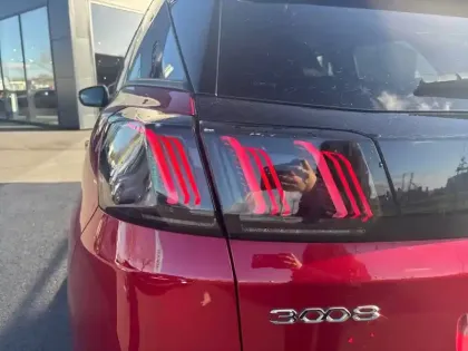 Photo 16 Peugeot 3008  Puretech 130ch S&S EAT8