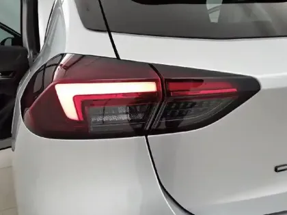 Photo 16 Opel Corsa  1.2 Turbo 130 ch BVA8