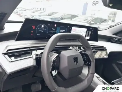 Photo 11 Peugeot 5008  Hybrid 145 e-DCS6