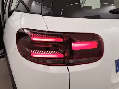 Photo 16 Citroën C5 aircross  BlueHDi 130 S&S BVM6