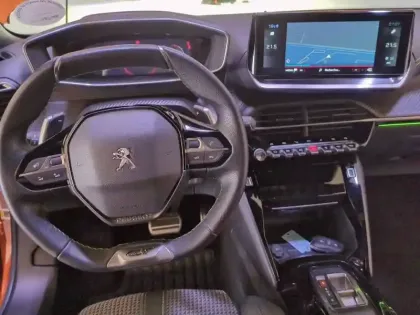 Photo 59 Peugeot 2008  BlueHDi 130 S&S EAT8