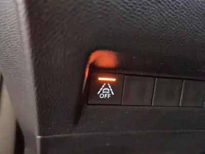 Photo 81 Peugeot 2008  BlueHDi 130 S&S EAT8