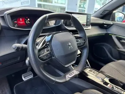 Photo 8 Peugeot 2008  BlueHDi 130 S&S EAT8