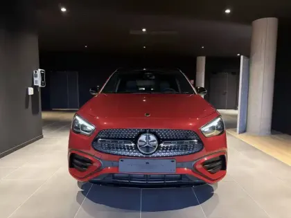 Photo 22 Mercedes GLA  200 d 8G-DCT