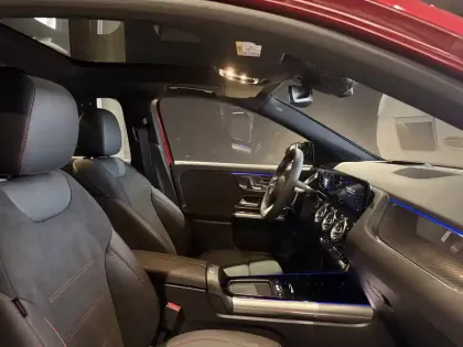 Photo 2 Mercedes GLA  200 d 8G-DCT