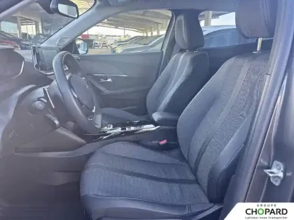 Photo 34 Peugeot 2008  PureTech 130 S&S EAT8