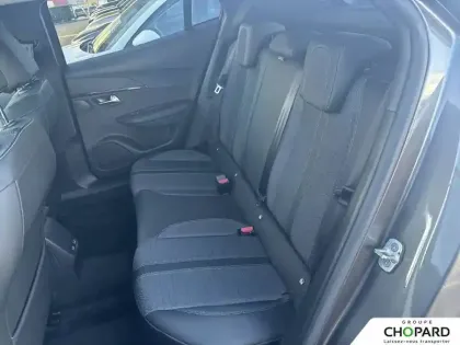 Photo 18 Peugeot 2008  PureTech 130 S&S EAT8