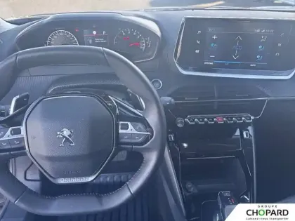 Photo 35 Peugeot 2008  PureTech 130 S&S EAT8