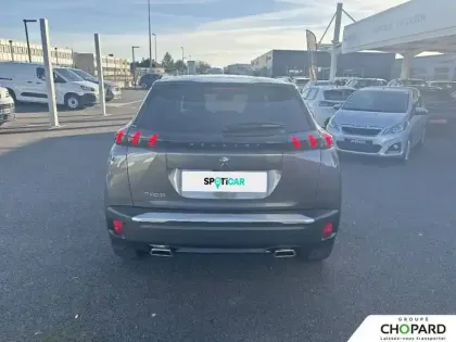 Photo 52 Peugeot 2008  PureTech 130 S&S EAT8