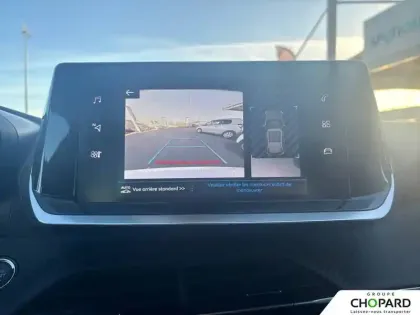 Photo 14 Peugeot 2008  PureTech 130 S&S EAT8