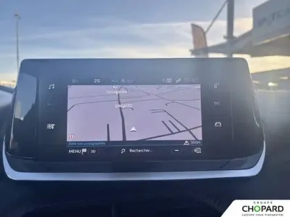 Photo 13 Peugeot 2008  PureTech 130 S&S EAT8