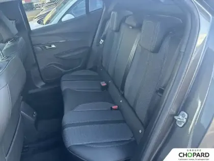 Photo 42 Peugeot 2008  PureTech 130 S&S EAT8