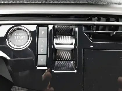 Photo 13 Peugeot 3008  Hybrid 145 e-DCS6