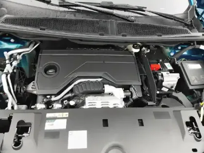 Photo 43 Peugeot 3008  Hybrid 145 e-DCS6