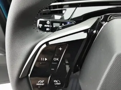 Photo 20 Peugeot 3008  Hybrid 145 e-DCS6