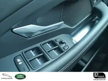 Photo 12 Jaguar E-Pace  P300e ch PHEV AWD BVA