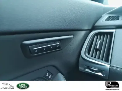 Photo 43 Jaguar E-Pace  P300e ch PHEV AWD BVA