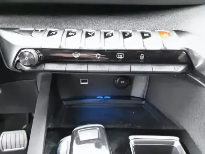 Photo 22 Peugeot 3008  Hybrid 225 e-EAT8