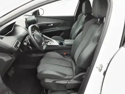 Photo 10 Peugeot 3008  Hybrid 225 e-EAT8