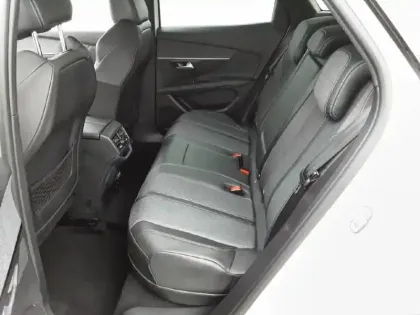 Photo 11 Peugeot 3008  Hybrid 225 e-EAT8